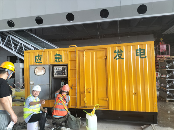 呼玛怎样判断空气滤清器是否需要更换？